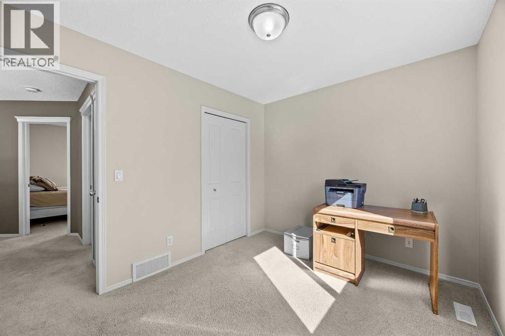 95 Royal Birch Circle NW, Calgary, Alberta  T3G 5R1 - Photo 33 - A2347446