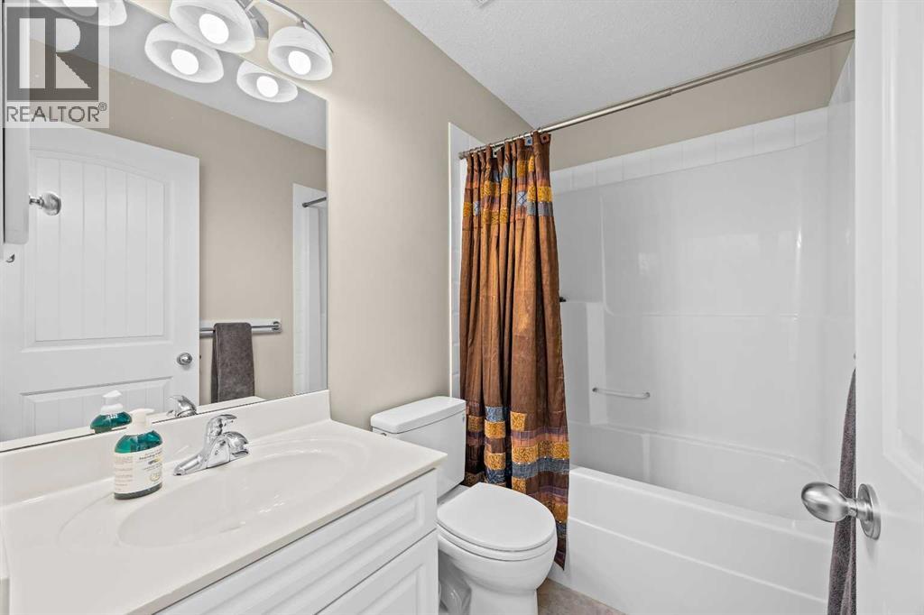 95 Royal Birch Circle NW, Calgary, Alberta  T3G 5R1 - Photo 35 - A2347446