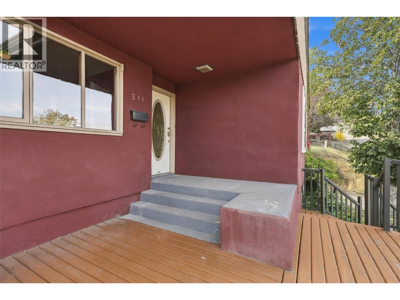 211 Connaught Road, Kamloops, British Columbia  V2C 1G5 - Photo 7 - 10401603
