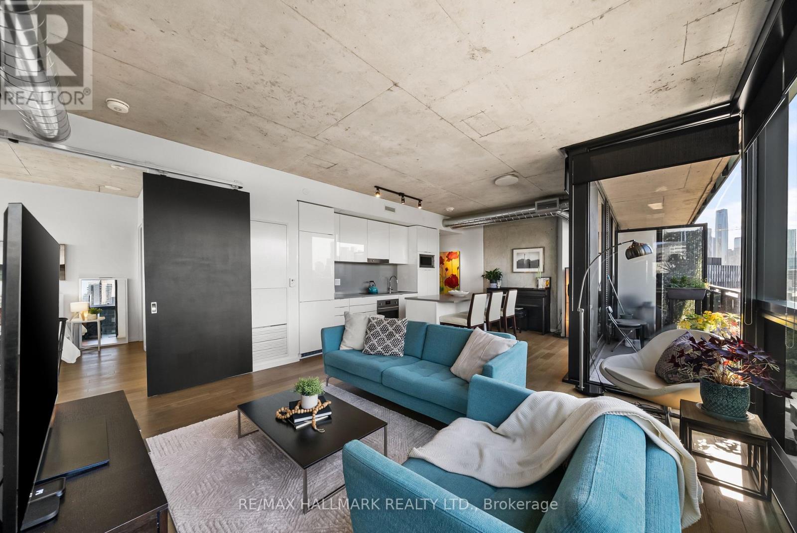 709 - 21 Lawren Harris Square, Toronto, Ontario  M5A 0T4 - Photo 7 - C13825304