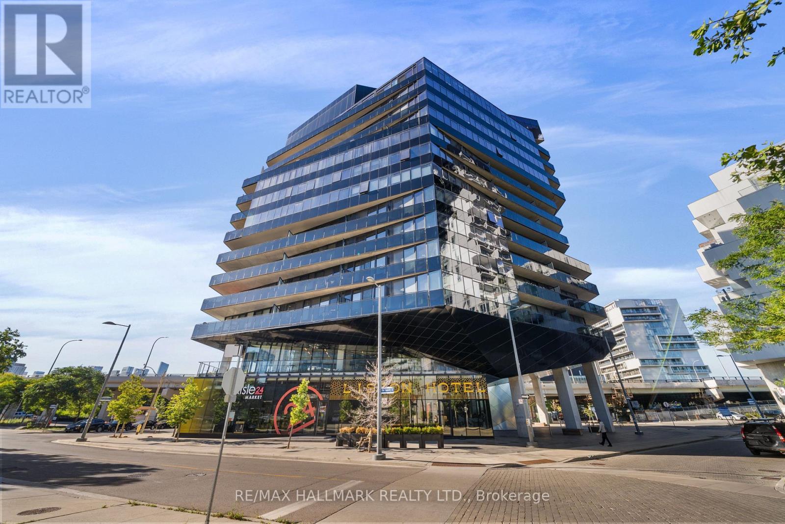 709 - 21 Lawren Harris Square, Toronto, Ontario  M5A 0T4 - Photo 2 - C13825304