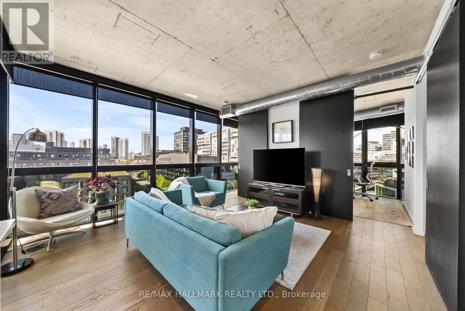 709 - 21 Lawren Harris Square, Toronto, Ontario  M5A 0T4 - Photo 3 - C13825304