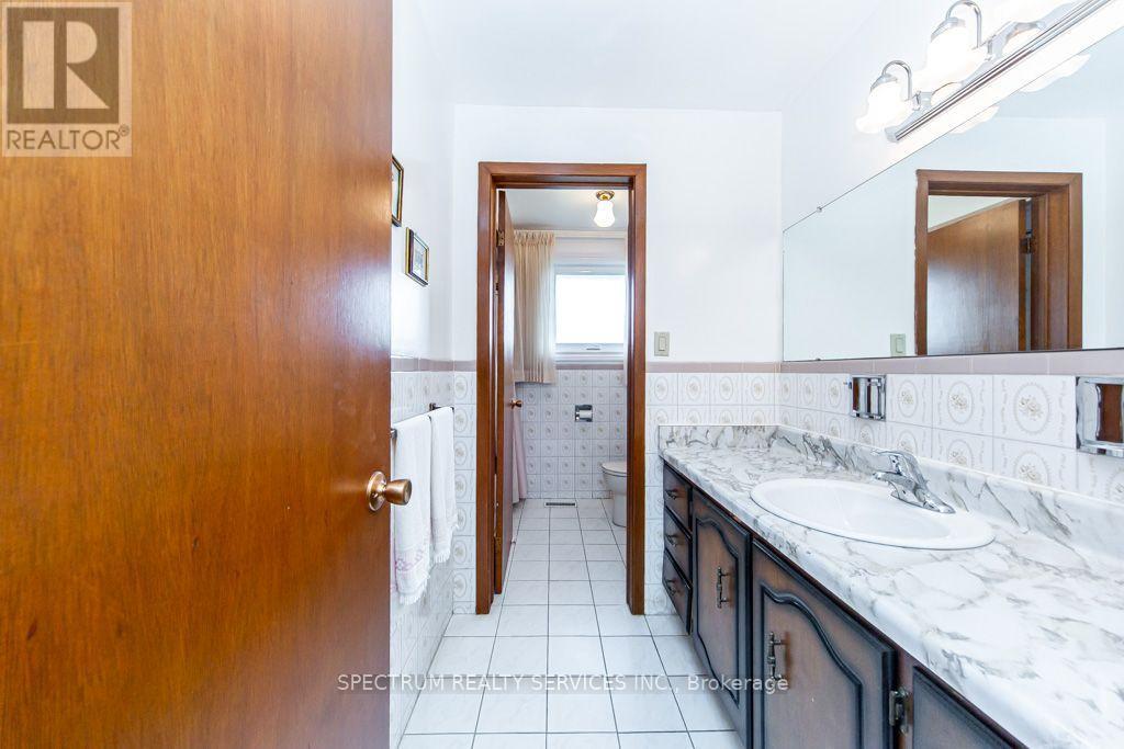 16 Burin Court, Toronto, Ontario  M9C 4Y3 - Photo 31 - W13825468