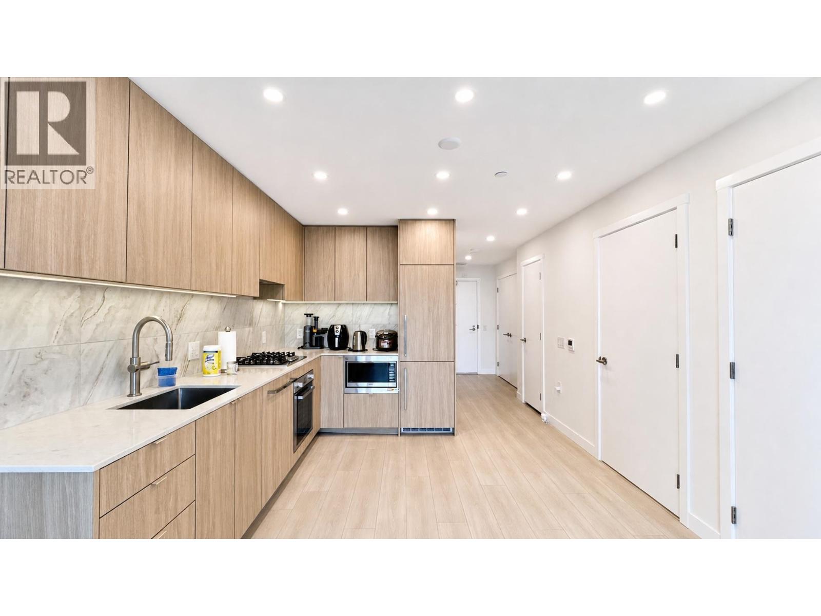 901 626 Claremont Street, Coquitlam, British Columbia  V3J 0T1 - Photo 6 - R3169328