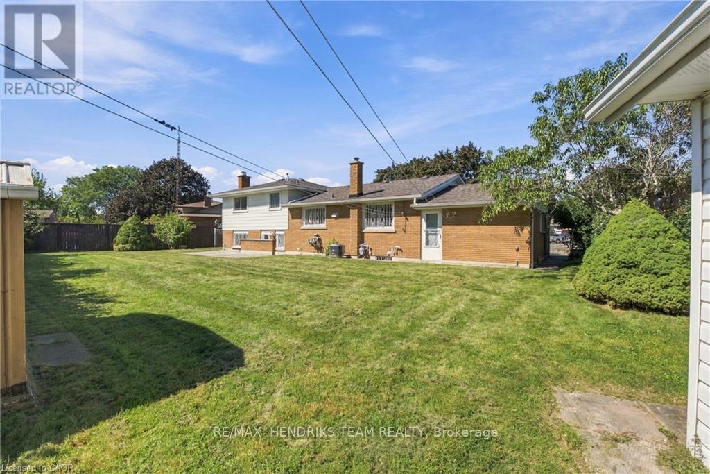 8 Empress Court, St. Catharines, Ontario  L2N 3G8 - Photo 36 - X13824428