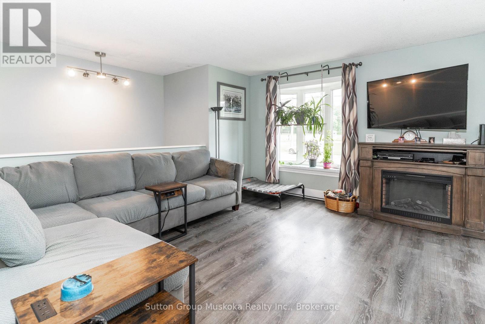 8 Gouldie Street, Huntsville, Ontario  P1H 1M5 - Photo 9 - X13825510