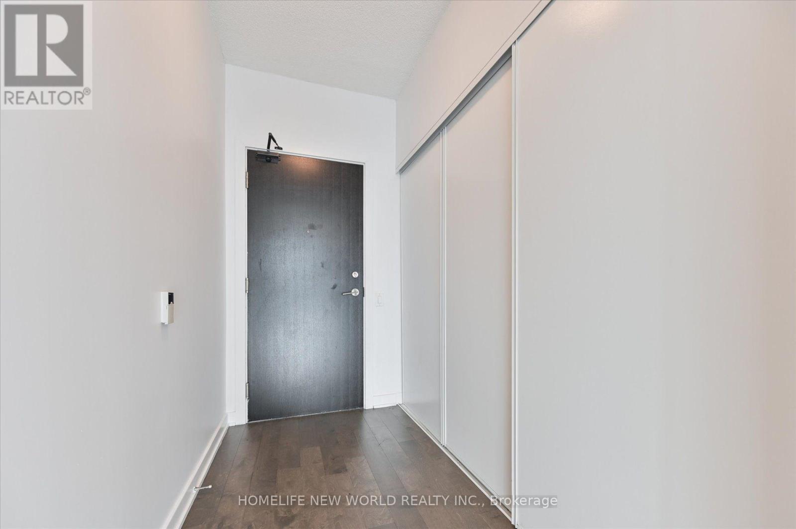 1704 - 33 Charles Street E, Toronto, Ontario  M4Y 1R9 - Photo 6 - C13825534