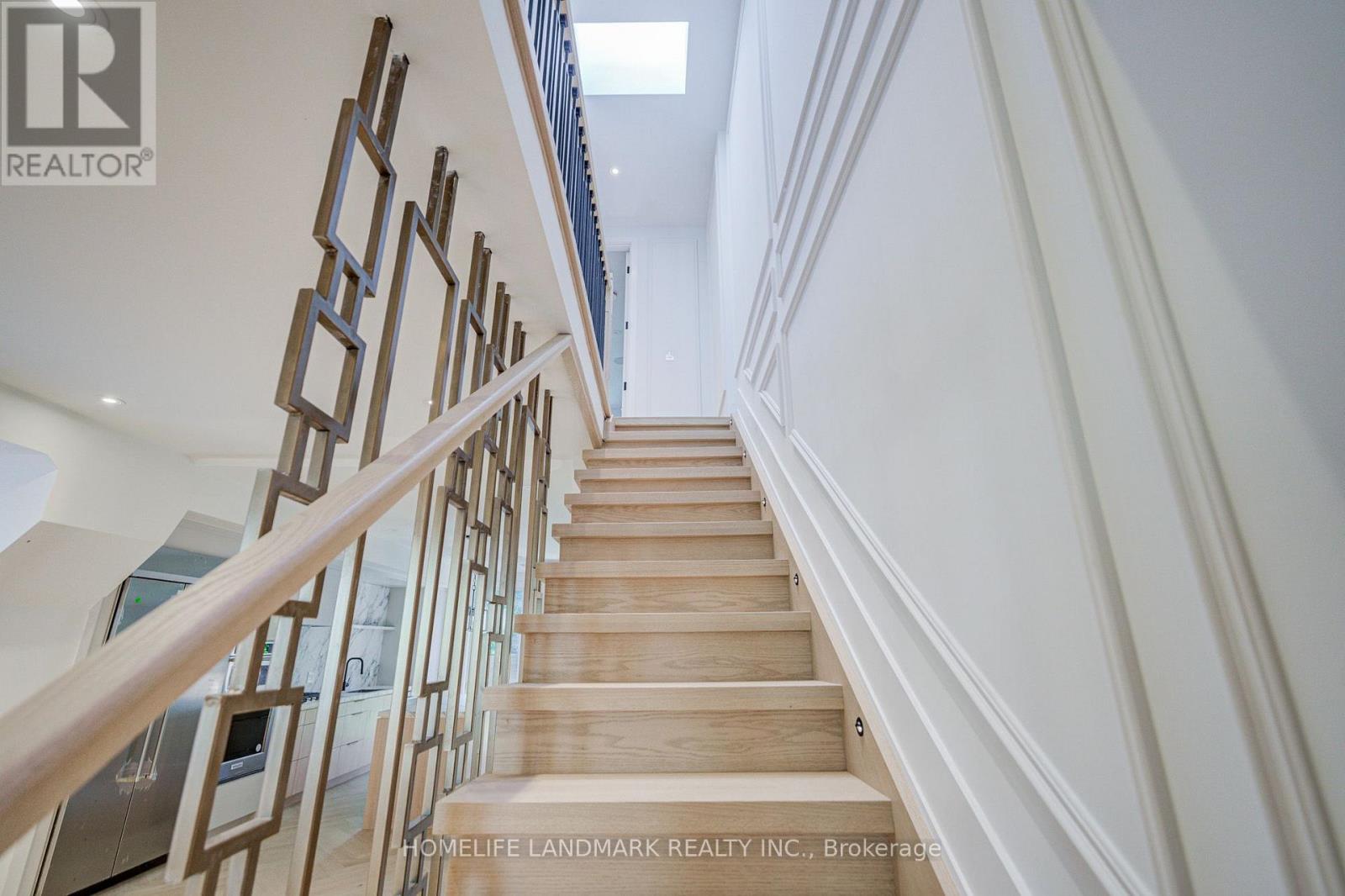 34 Hiawatha Road, Toronto, Ontario  M4L 2X8 - Photo 17 - E13825588
