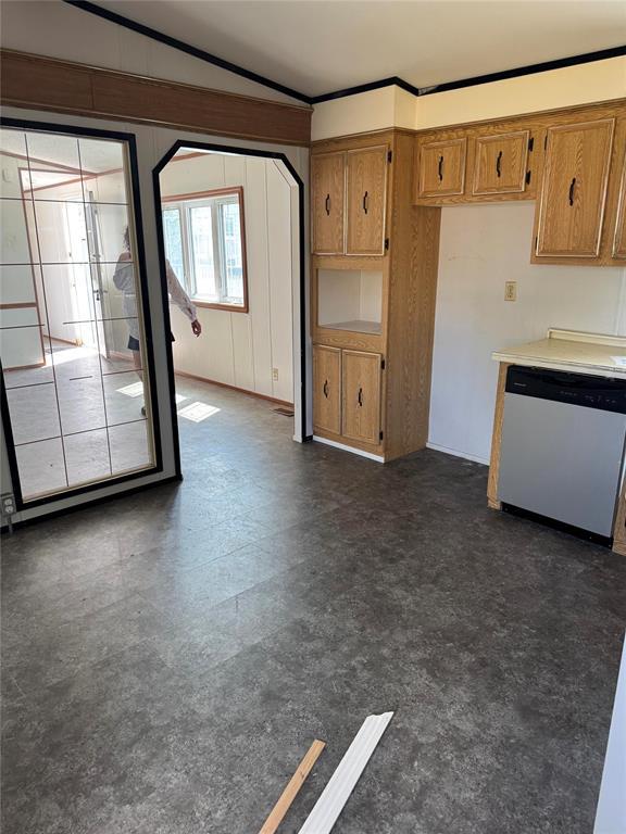 1145 Ospwagon Drive, Thompson, Manitoba  R8N 1Y7 - Photo 3 - 202623959
