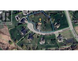 10 FARMCREST COURT, King, Ontario