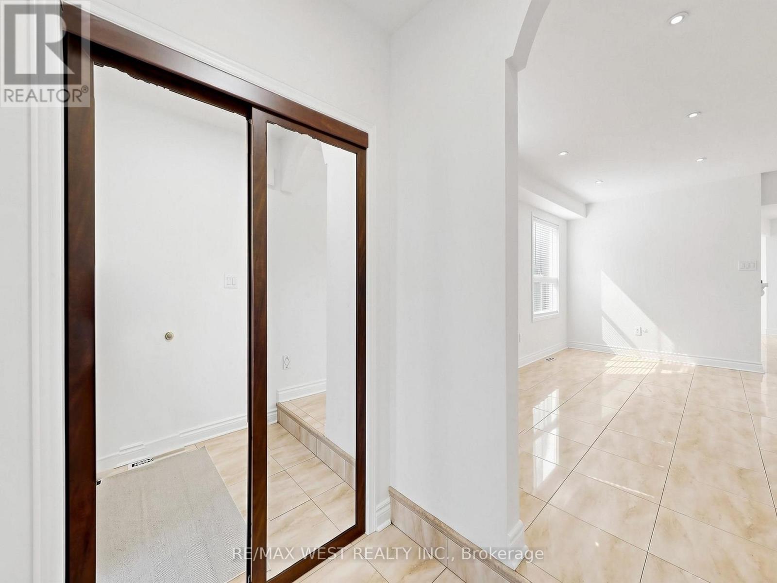 63 Echo Ridge Crescent, Vaughan, Ontario  L4H 2K1 - Photo 18 - N13825618