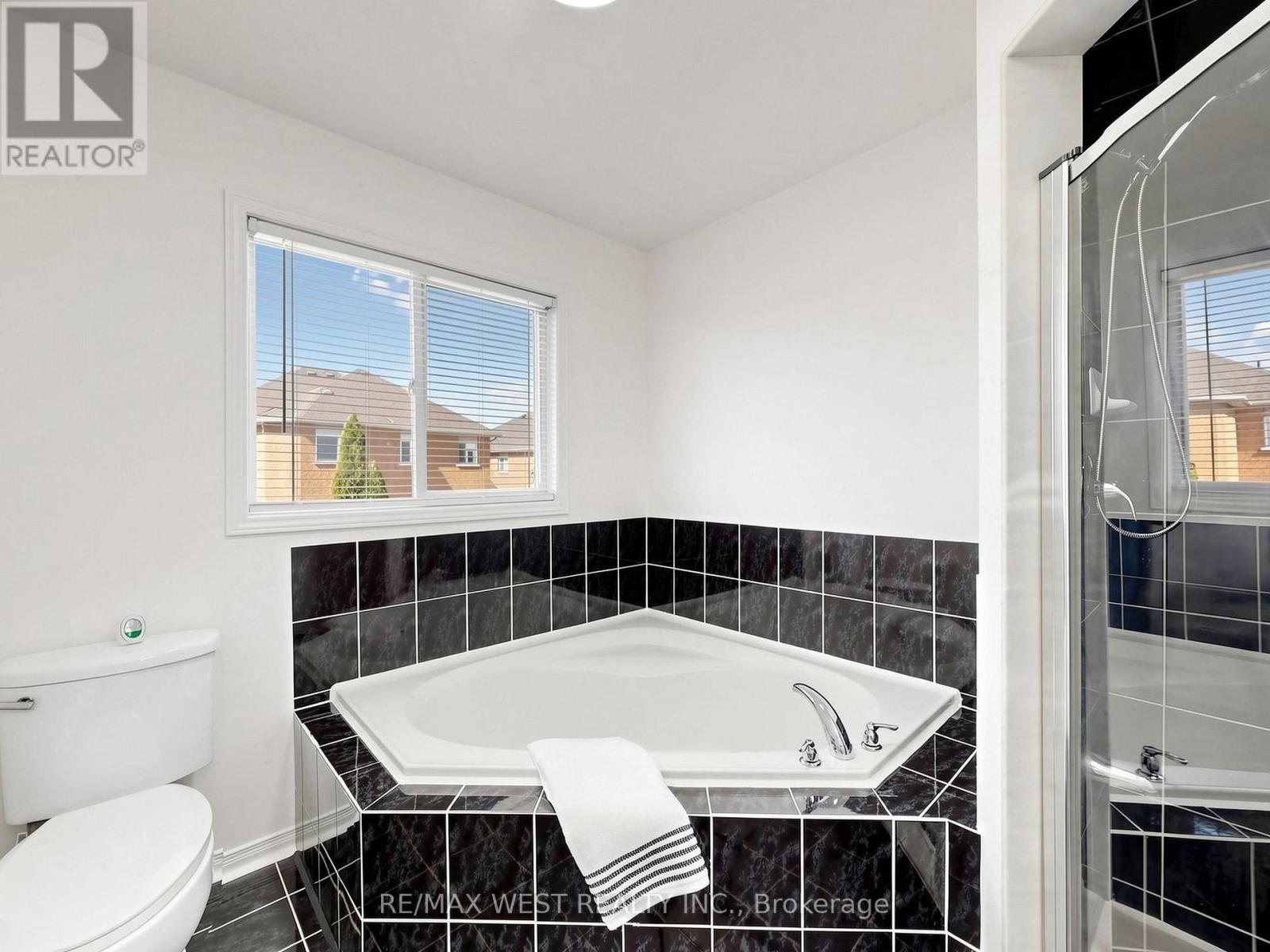 63 Echo Ridge Crescent, Vaughan, Ontario  L4H 2K1 - Photo 27 - N13825618