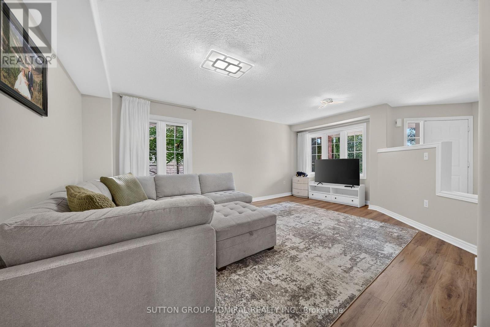 34 Balmoral Place, Barrie, Ontario  L4N 0Y9 - Photo 11 - S13825572