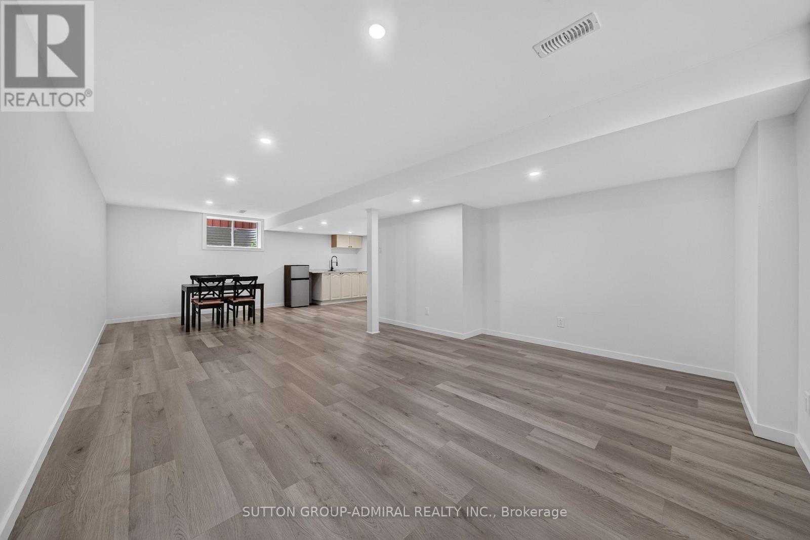34 Balmoral Place, Barrie, Ontario  L4N 0Y9 - Photo 32 - S13825572