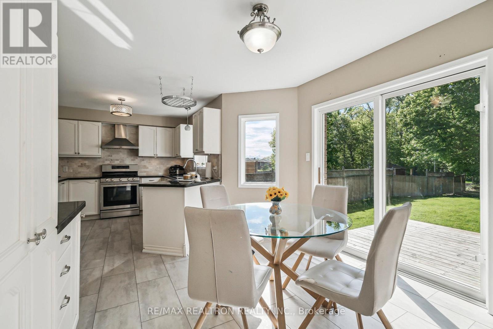 50 Holly Meadow Road, Barrie, Ontario  L4N 0E3 - Photo 22 - S13825604