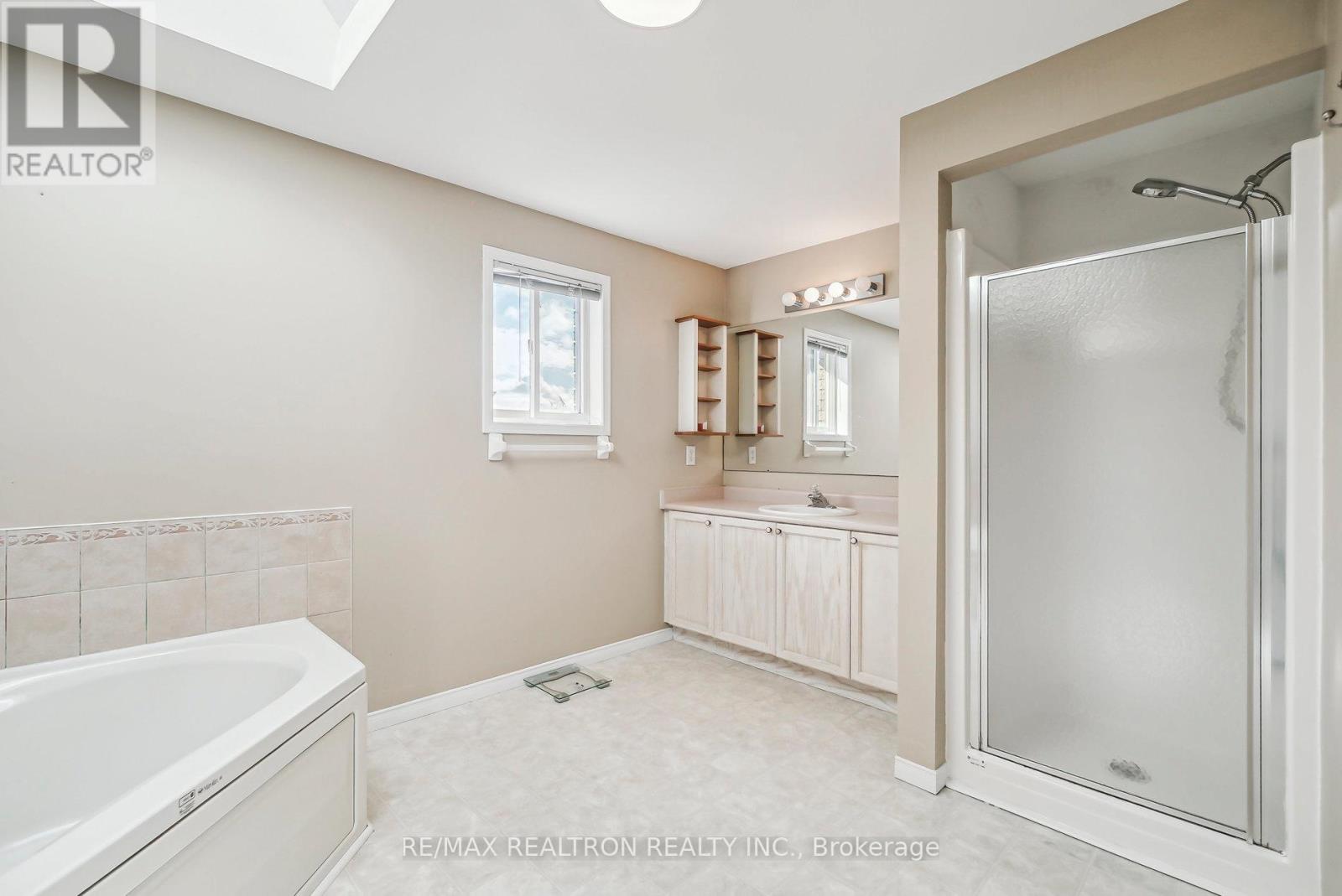50 Holly Meadow Road, Barrie, Ontario  L4N 0E3 - Photo 33 - S13825604