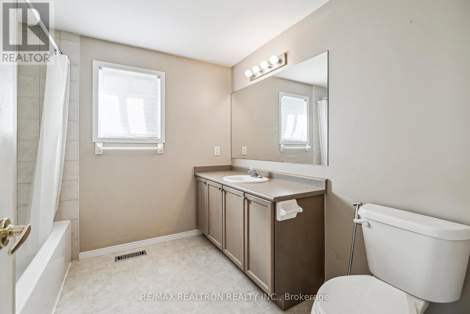 50 Holly Meadow Road, Barrie, Ontario  L4N 0E3 - Photo 38 - S13825604