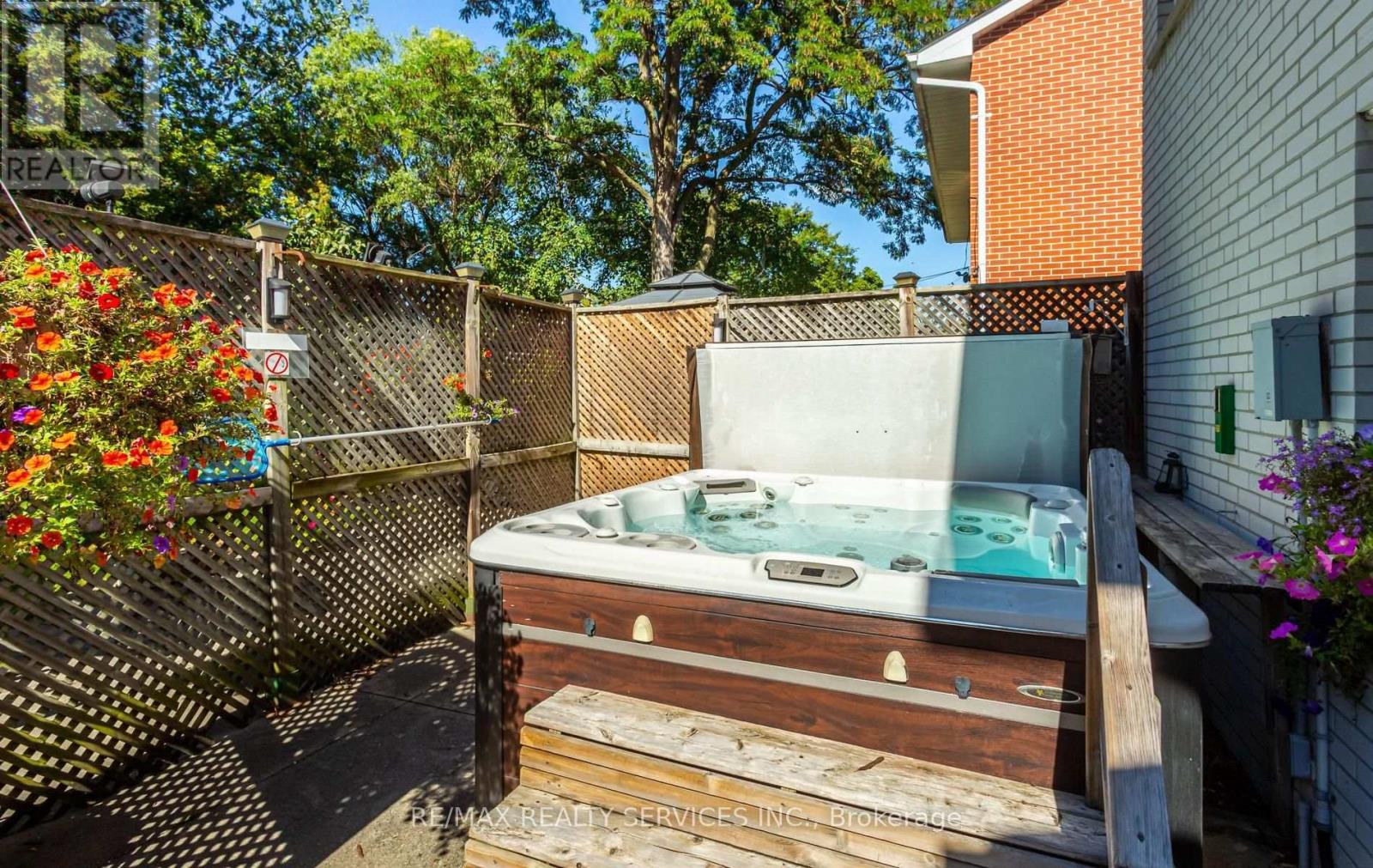 193 Elizabeth Street S, Brampton, Ontario  L6Y 1R9 - Photo 30 - W13741916