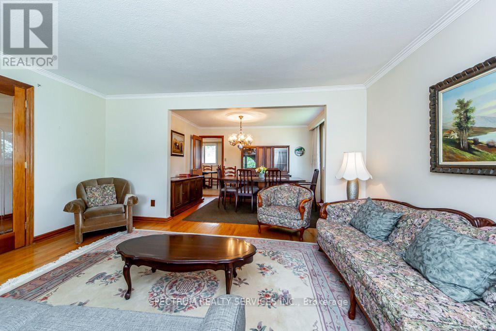 16 Burin Court, Toronto, Ontario  M9C 4Y3 - Photo 7 - W13825468