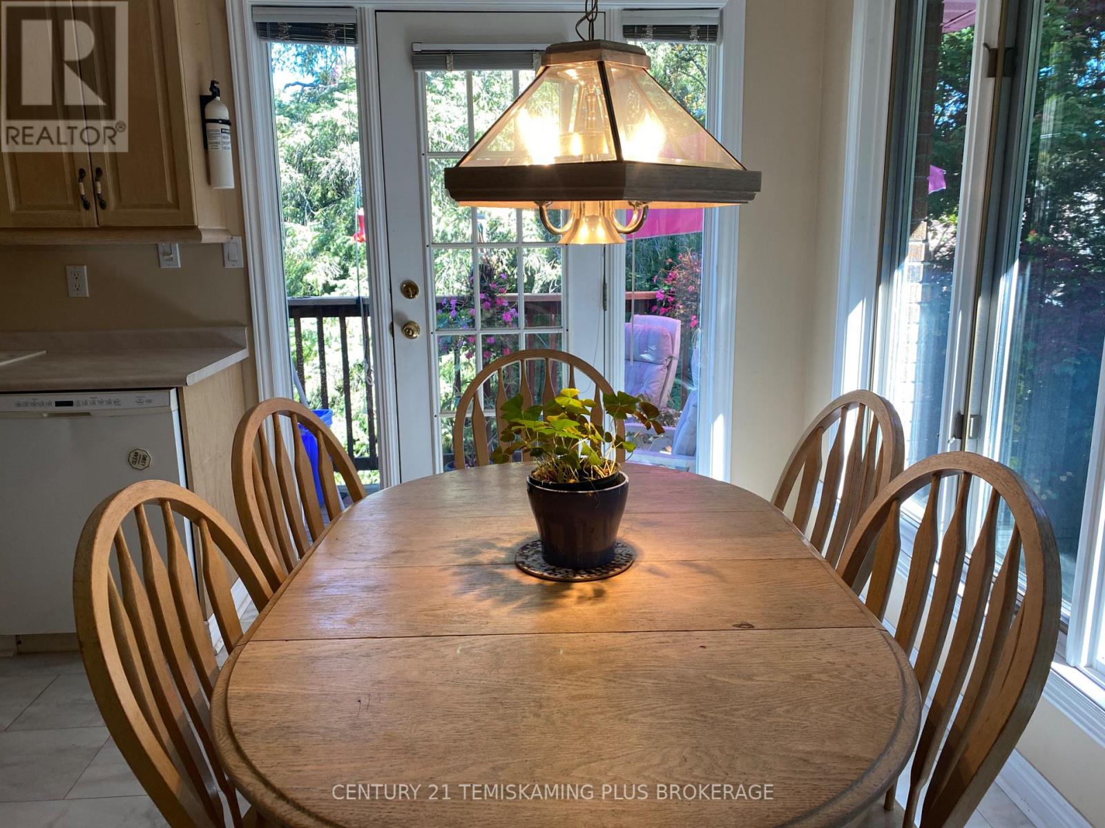 43 O'connor Drive, Temagami, Ontario  P0H 2H0 - Photo 10 - X13678812