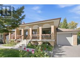 40 DATCHET ROAD, Toronto, Ontario