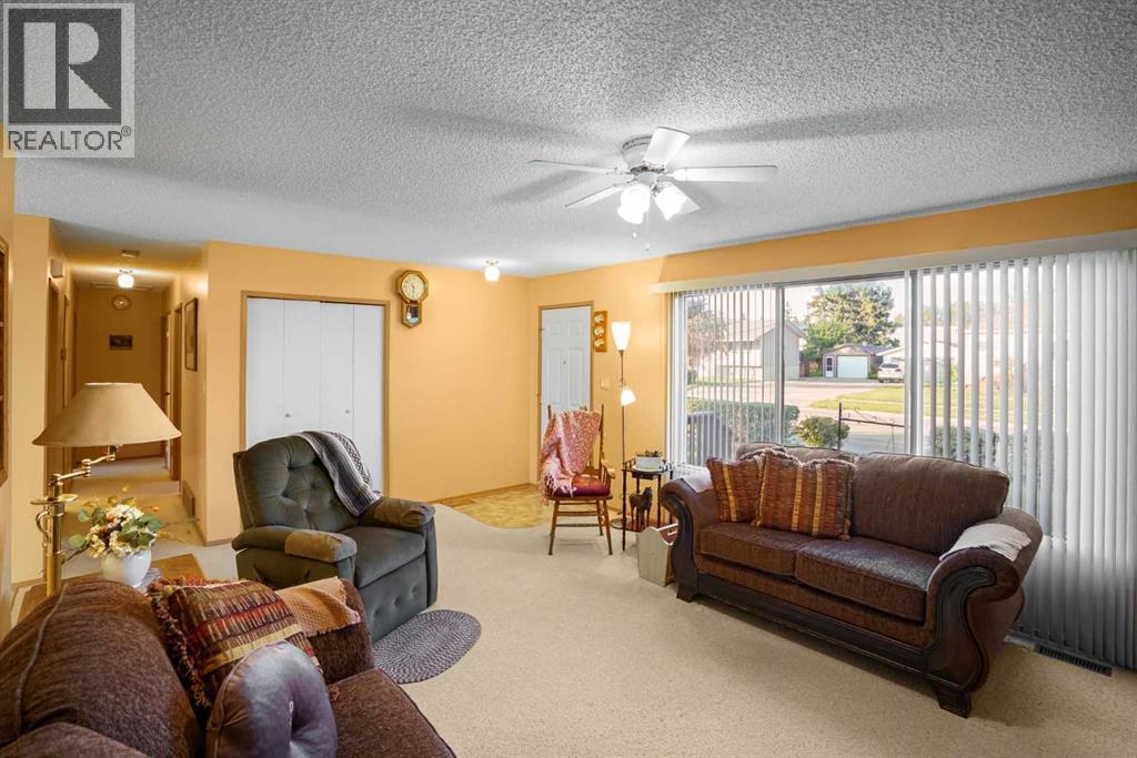 5323 55 Avenue, Viking, Alberta  T0B 4N0 - Photo 9 - A2347347