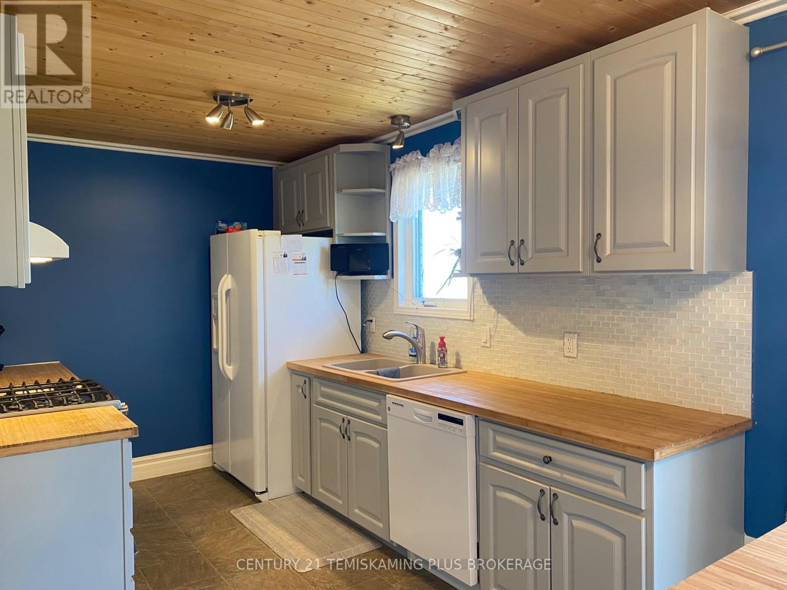 402 Meridian Avenue, Temiskaming Shores, Ontario  P0J 1K0 - Photo 6 - T13825718