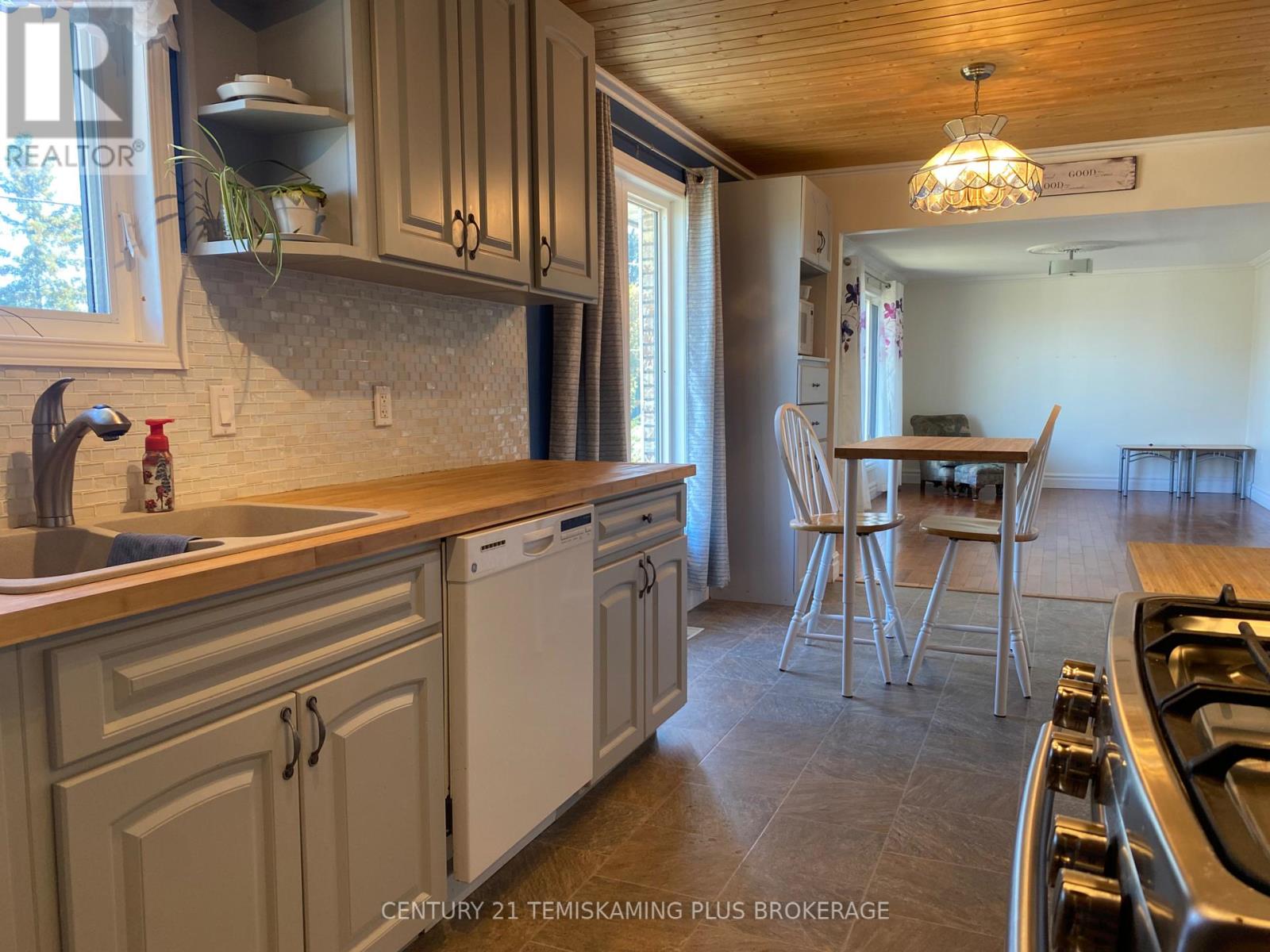 402 Meridian Avenue, Temiskaming Shores, Ontario  P0J 1K0 - Photo 8 - T13825718