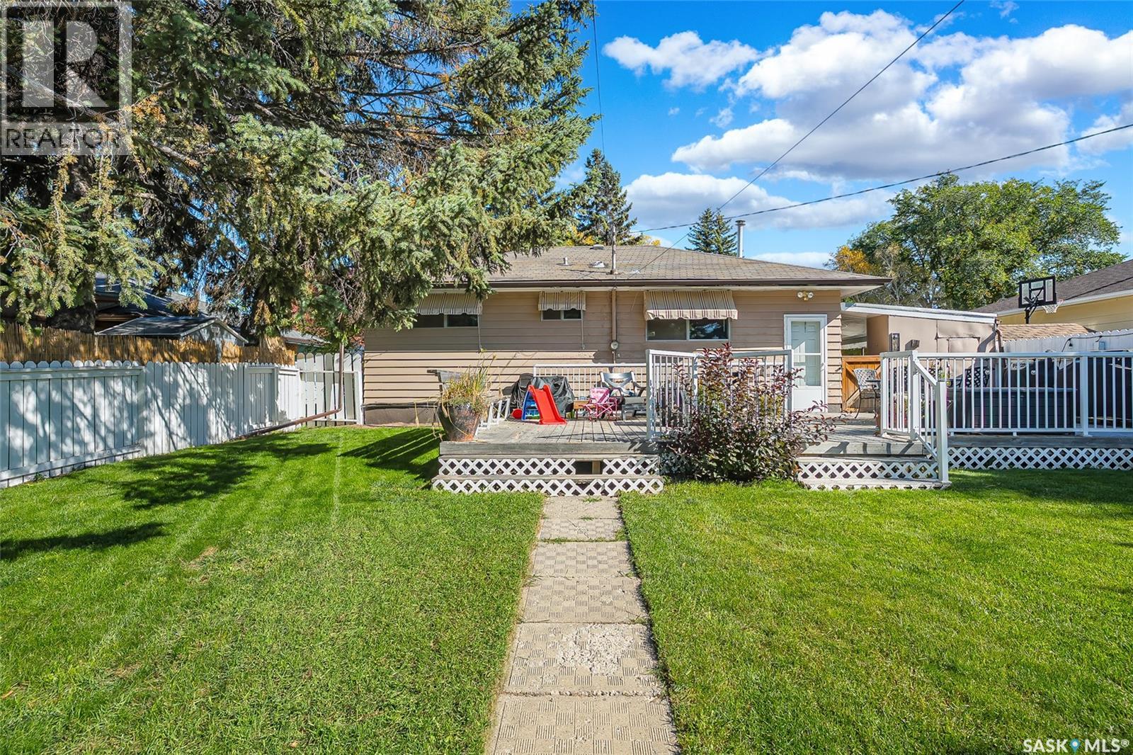 2518 Ewart Avenue, Saskatoon, Saskatchewan  S7J 1Y8 - Photo 45 - SK049444