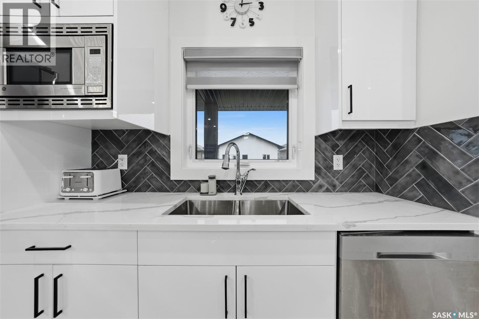 183 Mazurek Crescent, Saskatoon, Saskatchewan  S7V 1S2 - Photo 10 - SK049338