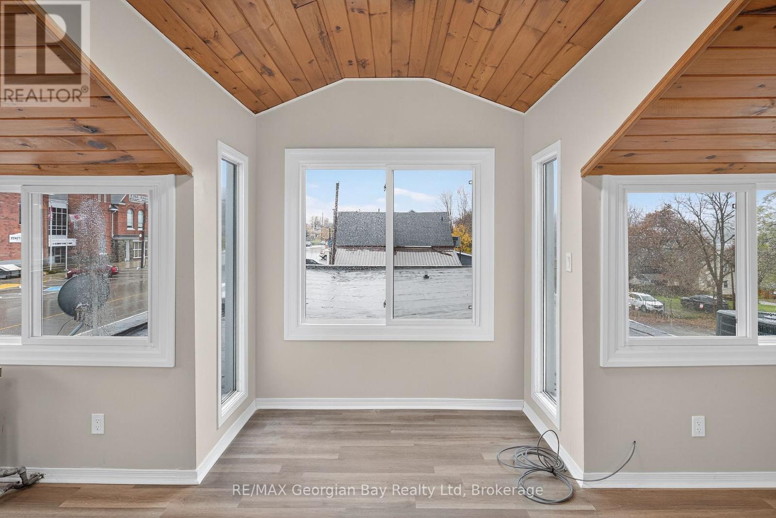3 - 90 Main Street, Penetanguishene, Ontario  L9M 1T4 - Photo 10 - S13825640