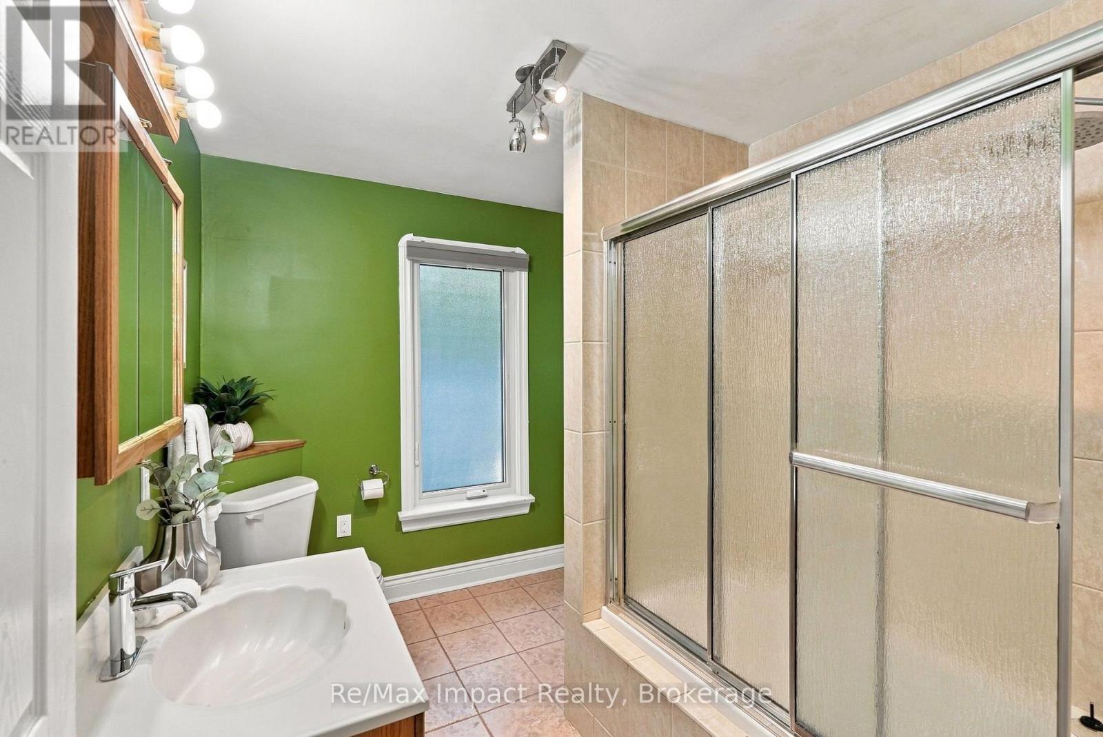 172 Roxborough Avenue, Oshawa, Ontario  L1G 5W5 - Photo 21 - E13825798