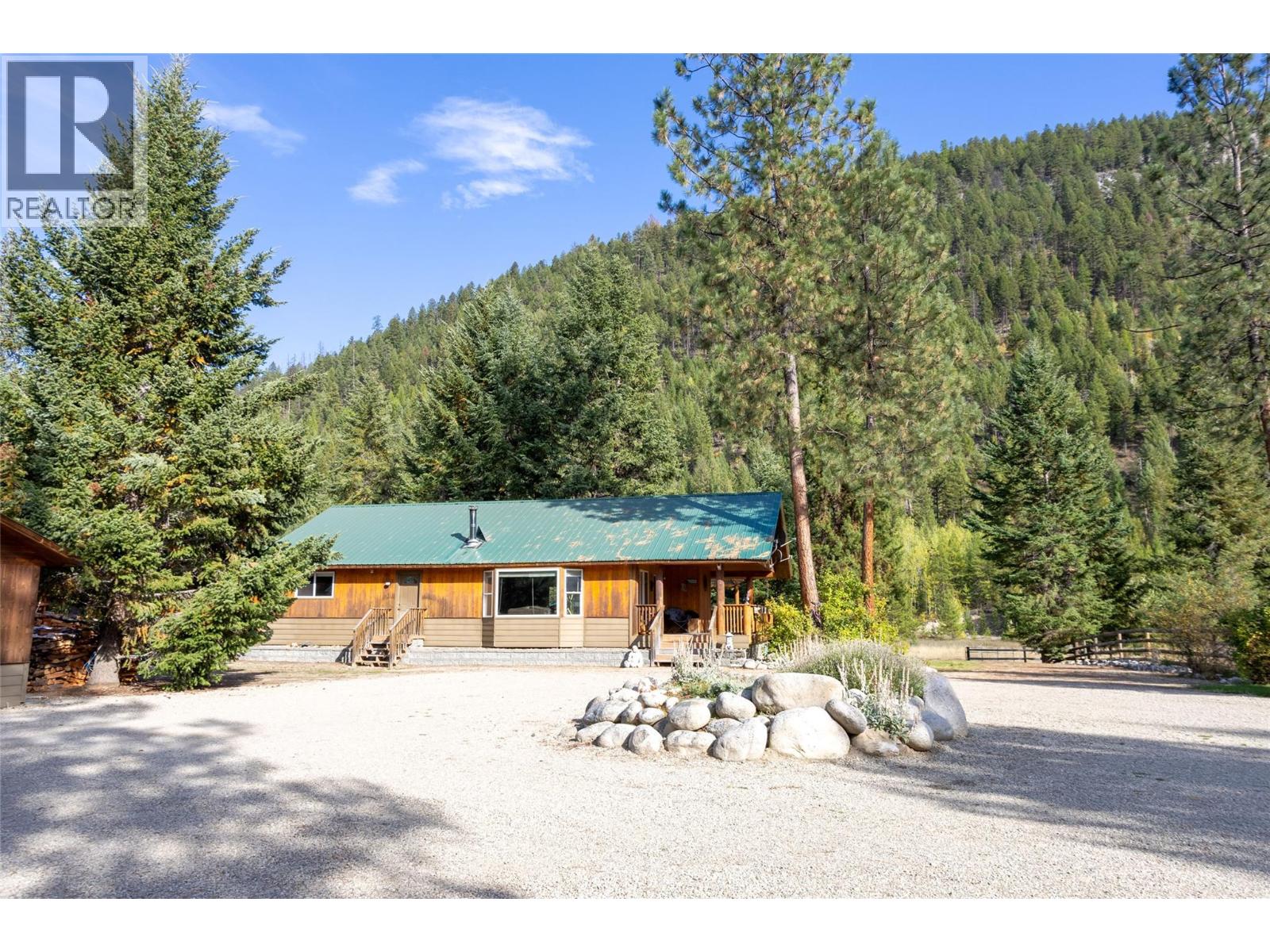 50 Taylor Way, Beaverdell, British Columbia  V0H 1A0 - Photo 3 - 10401411