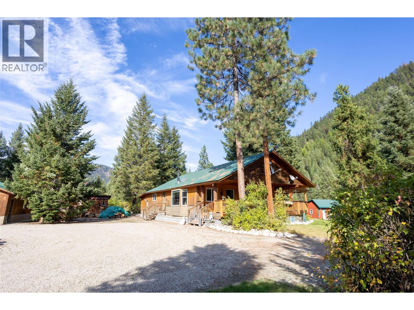 50 Taylor Way, Beaverdell, British Columbia  V0H 1A0 - Photo 4 - 10401411