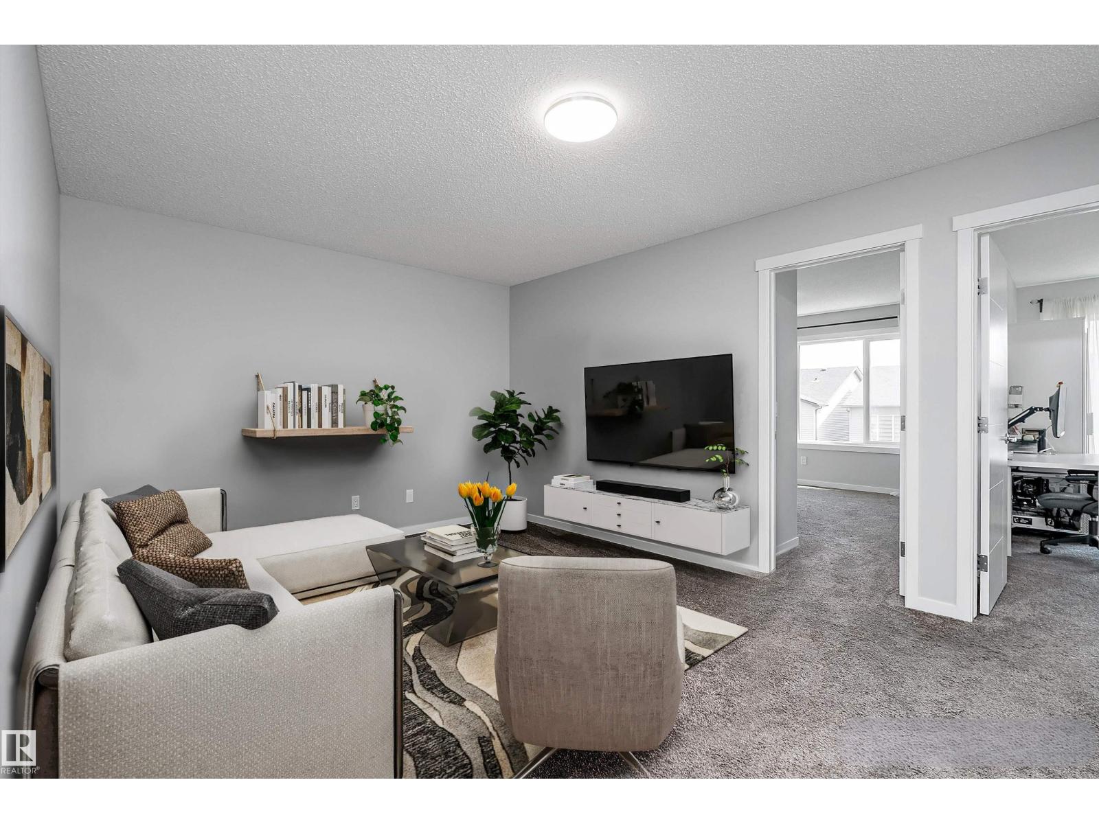 9227 223 ST NW