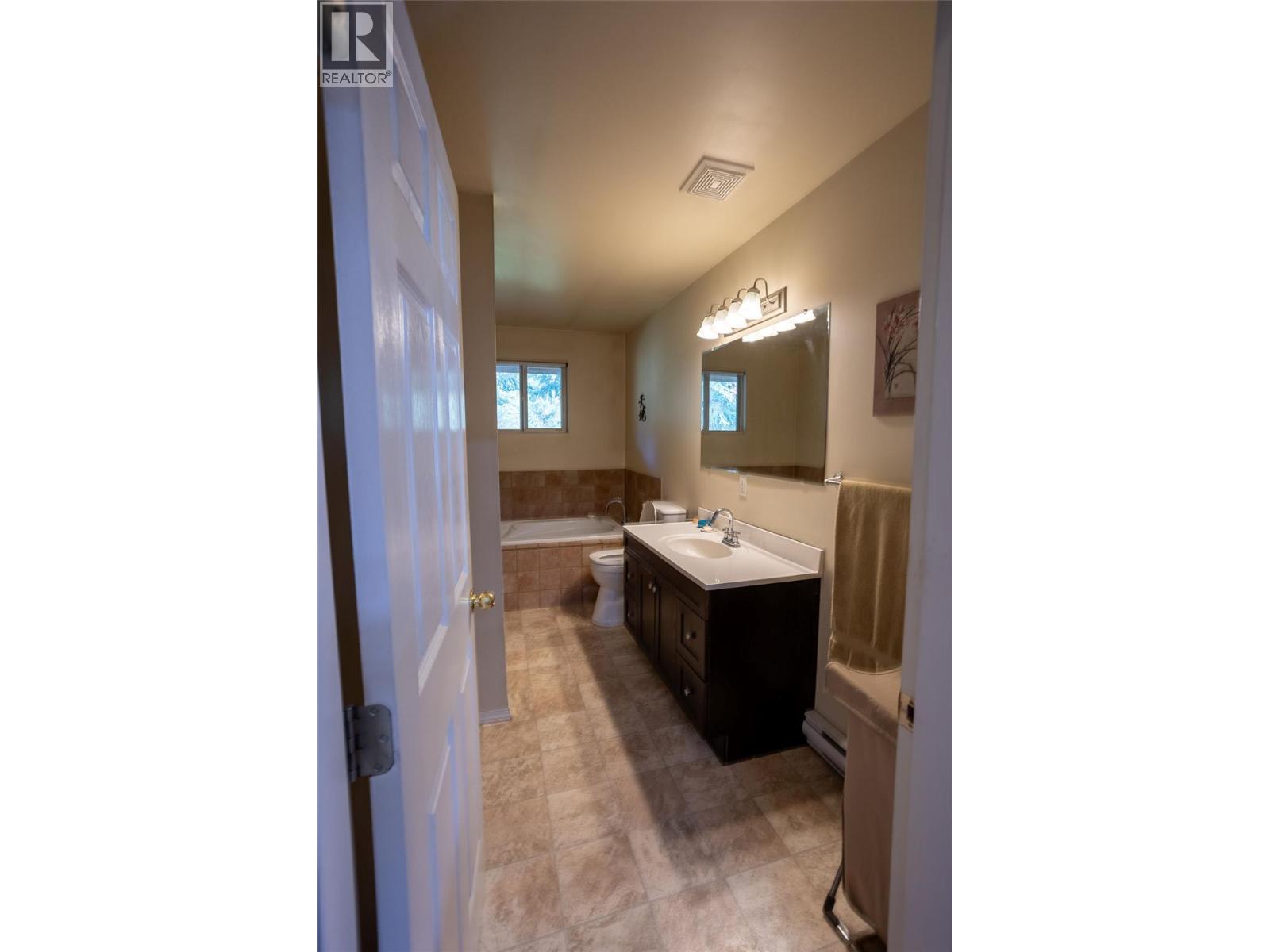 50 Taylor Way, Beaverdell, British Columbia  V0H 1A0 - Photo 61 - 10401411