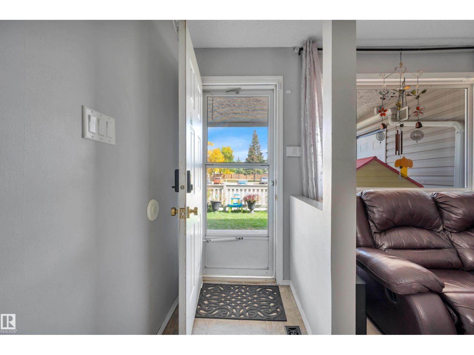 15017 26 St NW, Edmonton, Alberta T5Y 2G6 - Photo 11 - E4509041