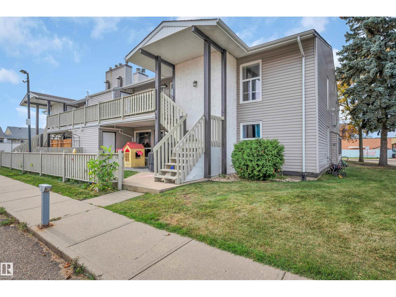 15017 26 St NW, Edmonton, Alberta T5Y 2G6 - Photo 2 - E4509041