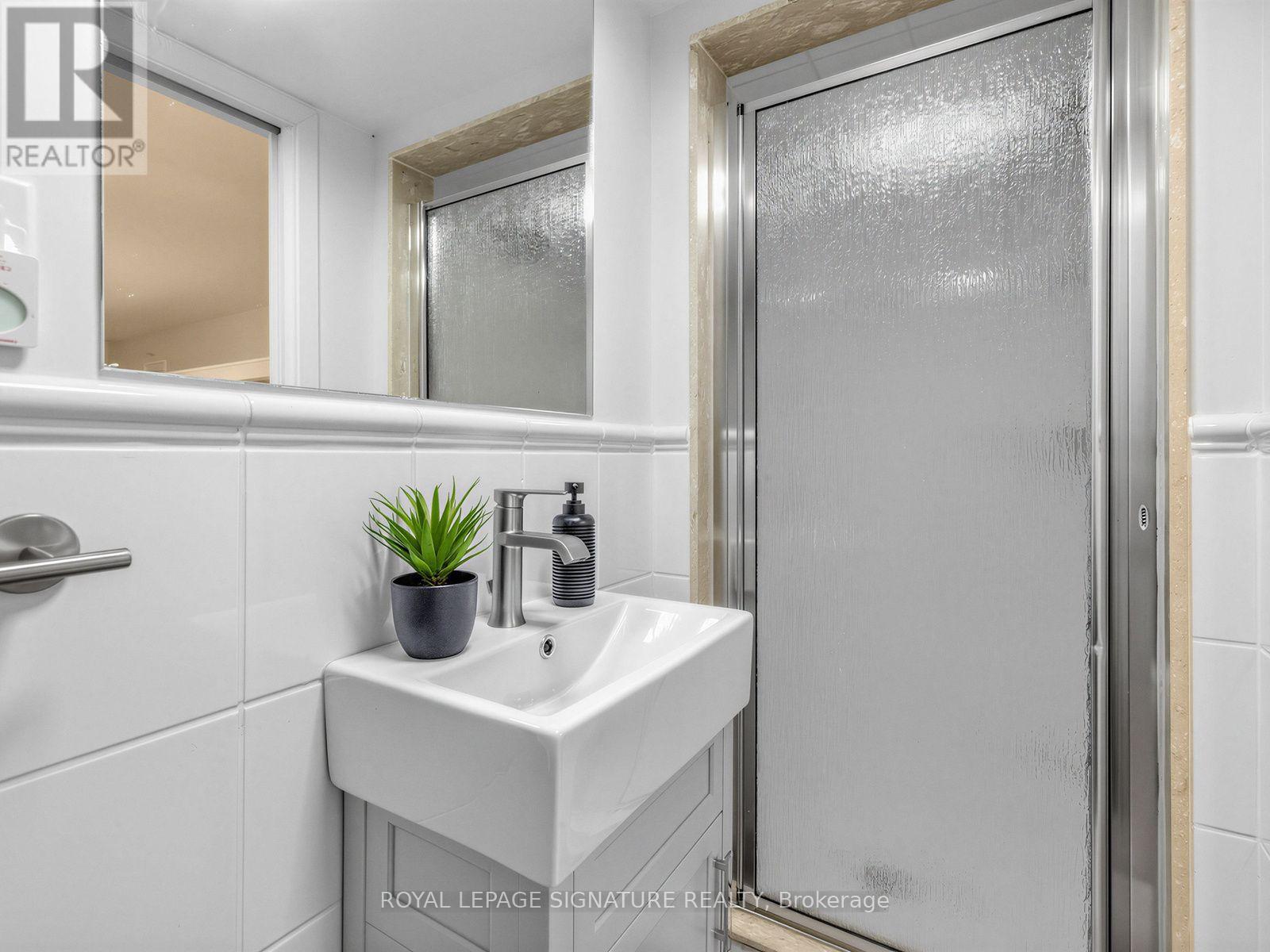 25 Proudbank Millway, Toronto, Ontario  M2L 1P3 - Photo 29 - C13825664