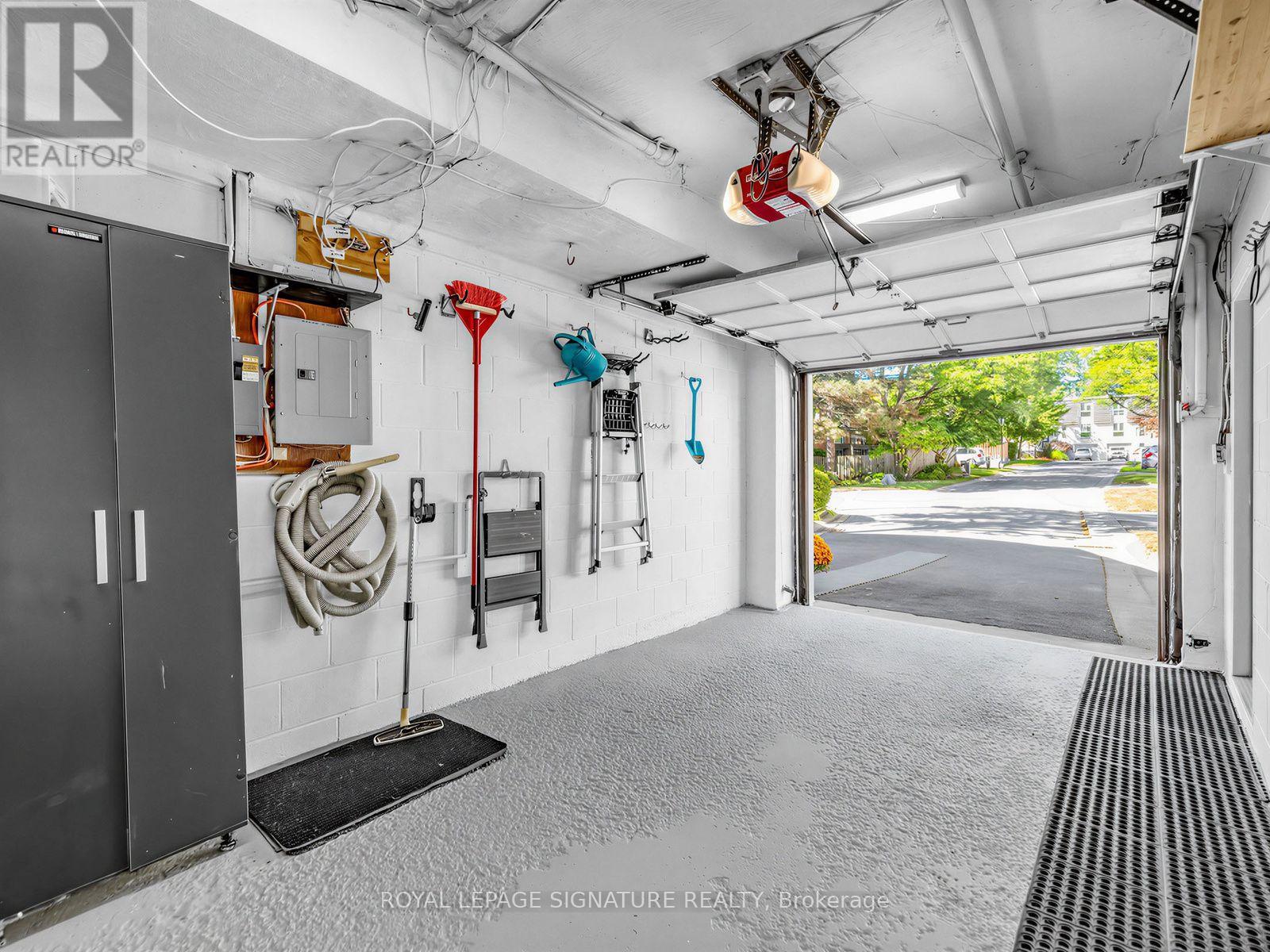 25 Proudbank Millway, Toronto, Ontario  M2L 1P3 - Photo 30 - C13825664