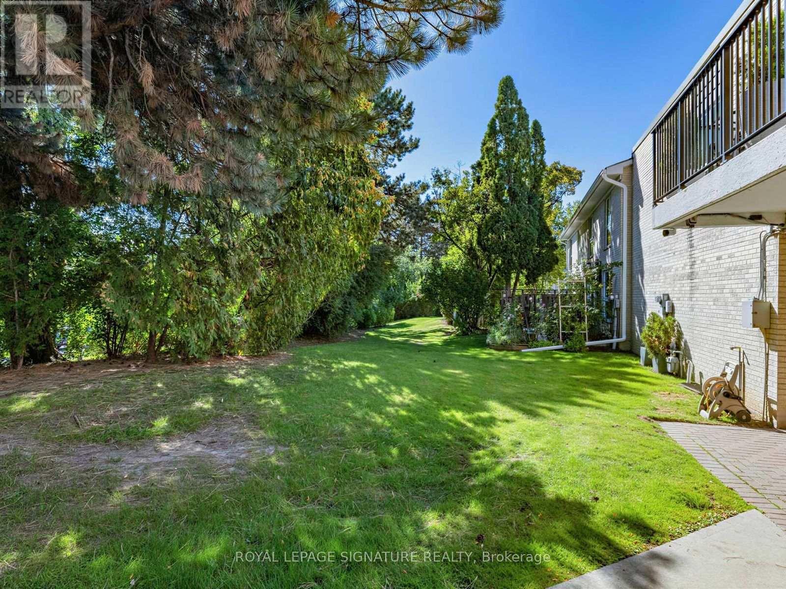 25 Proudbank Millway, Toronto, Ontario  M2L 1P3 - Photo 36 - C13825664