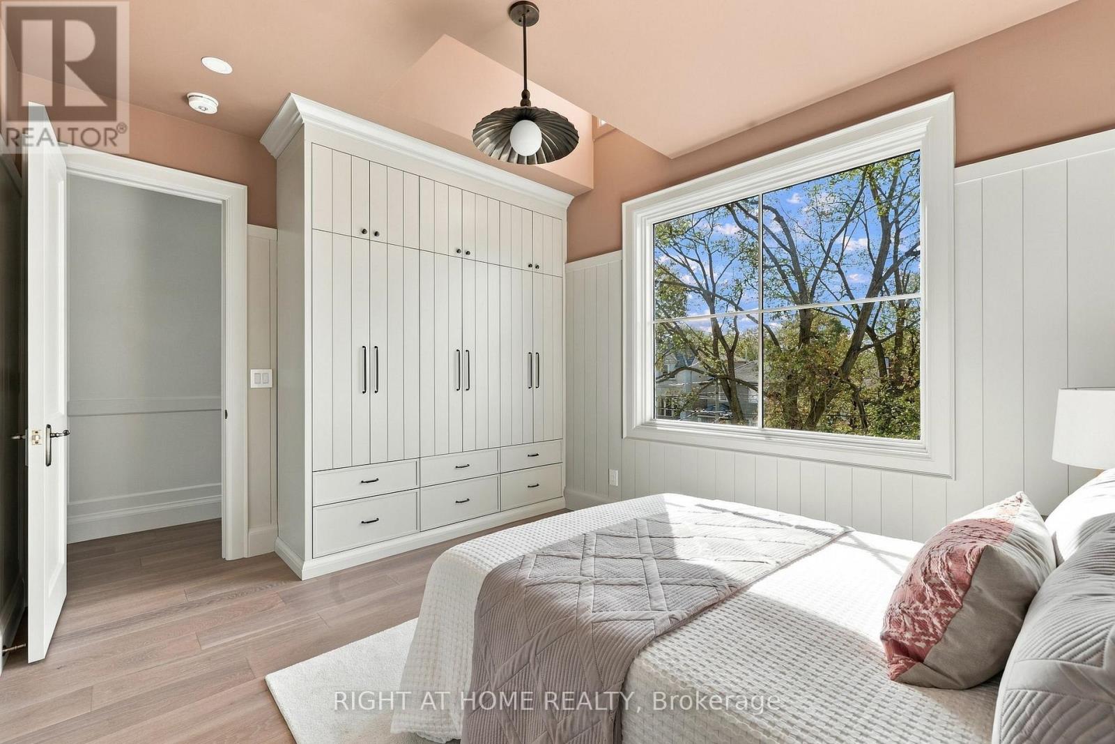144 Old Orchard Grove, Toronto, Ontario  M5M 2E3 - Photo 22 - C13825742