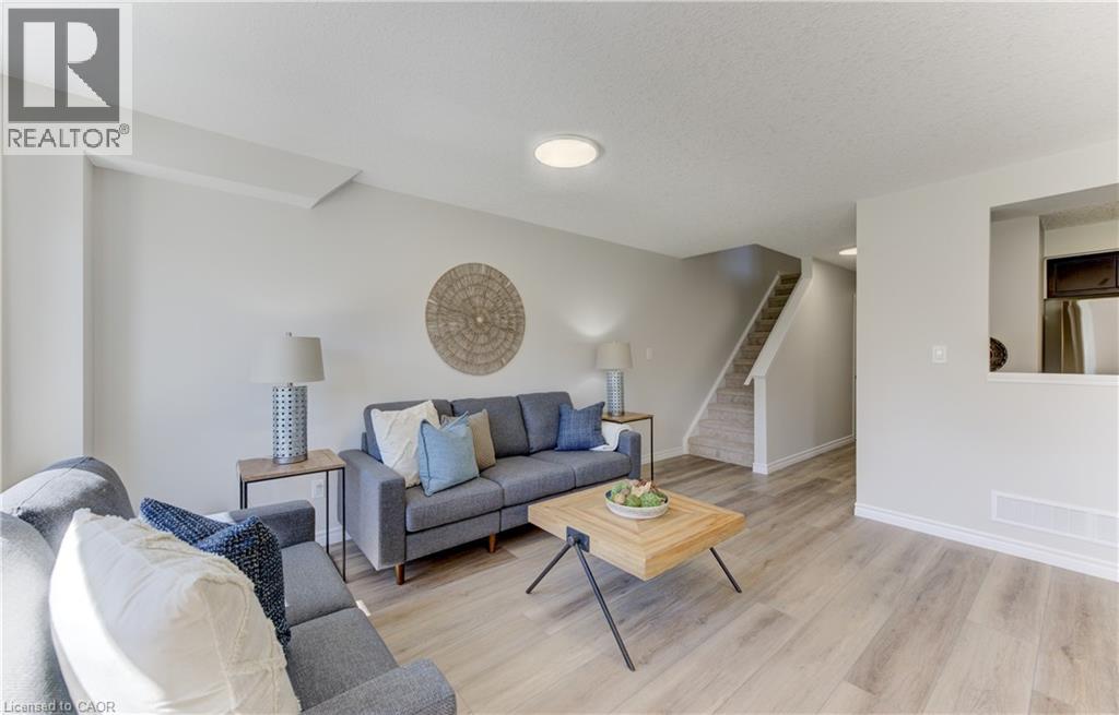 975 Zeller Crescent, Kitchener, Ontario  N2A 0C9 - Photo 9 - 40863988