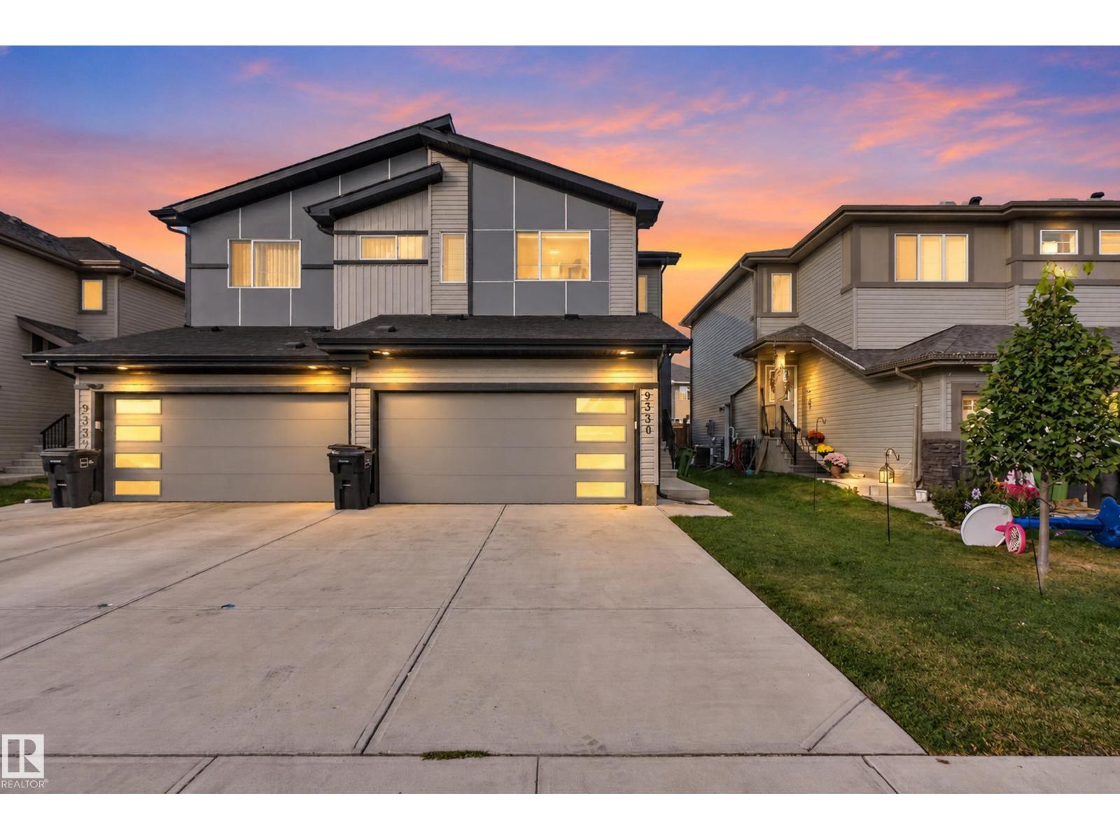 9330 Cooper Bn Sw, Edmonton, Alberta  T6W 4M4 - Photo 1 - E4510258