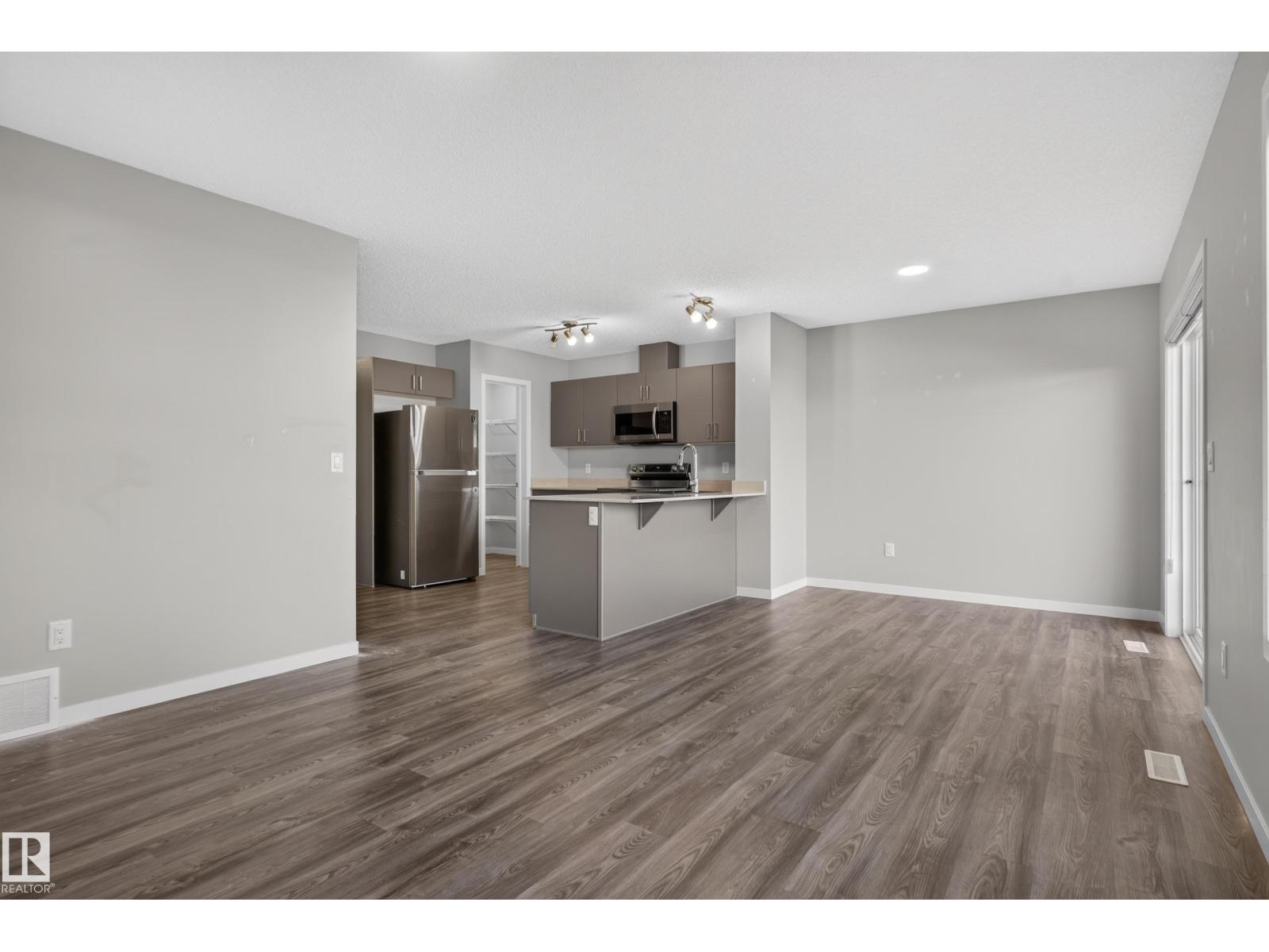 9330 Cooper Bn Sw, Edmonton, Alberta  T6W 4M4 - Photo 13 - E4510258
