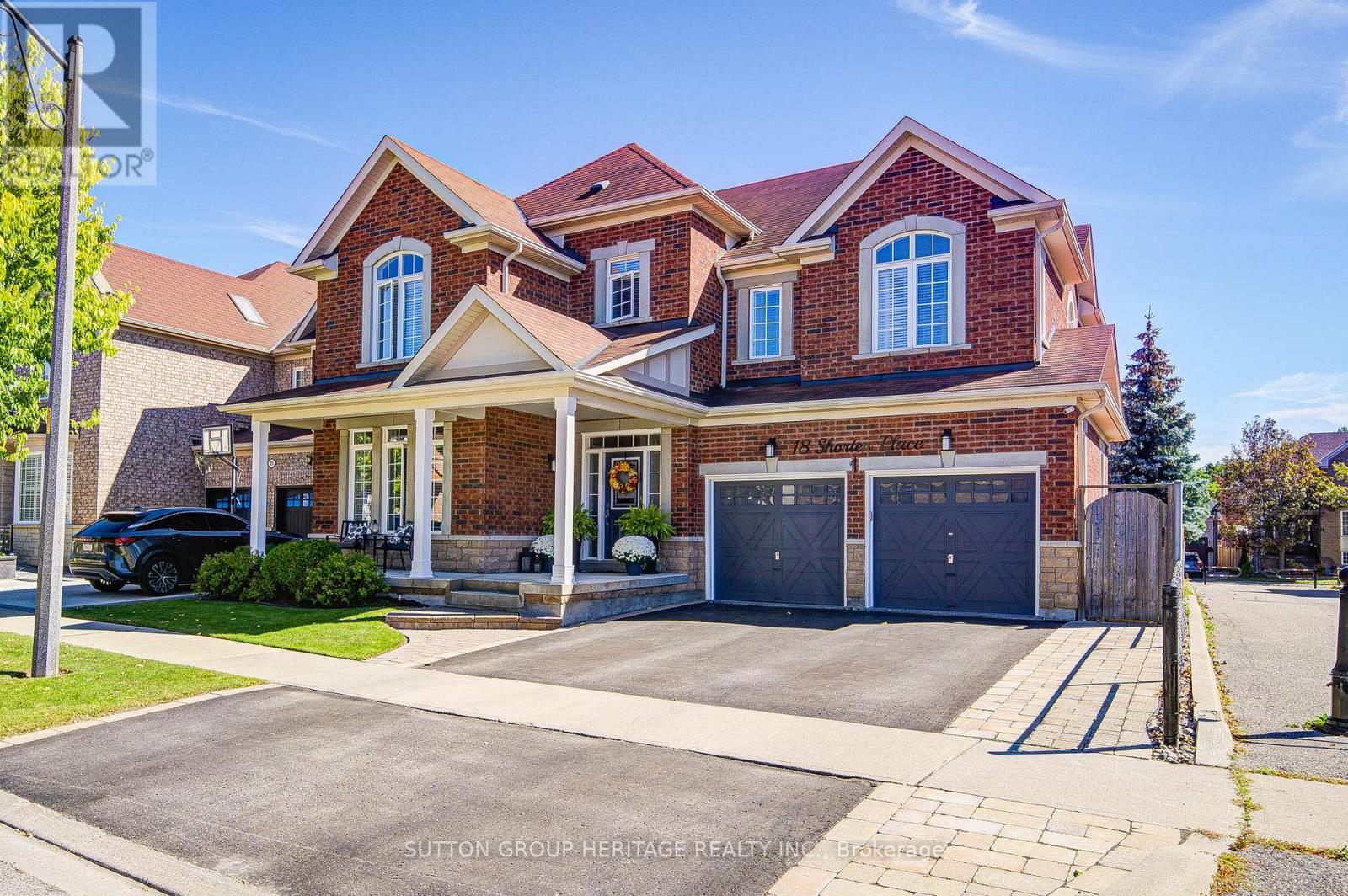 18 Shorten Place, Ajax, Ontario  L1T 0E9 - Photo 2 - E13825636