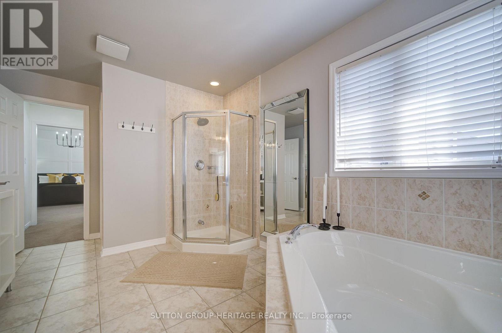 18 Shorten Place, Ajax, Ontario  L1T 0E9 - Photo 25 - E13825636