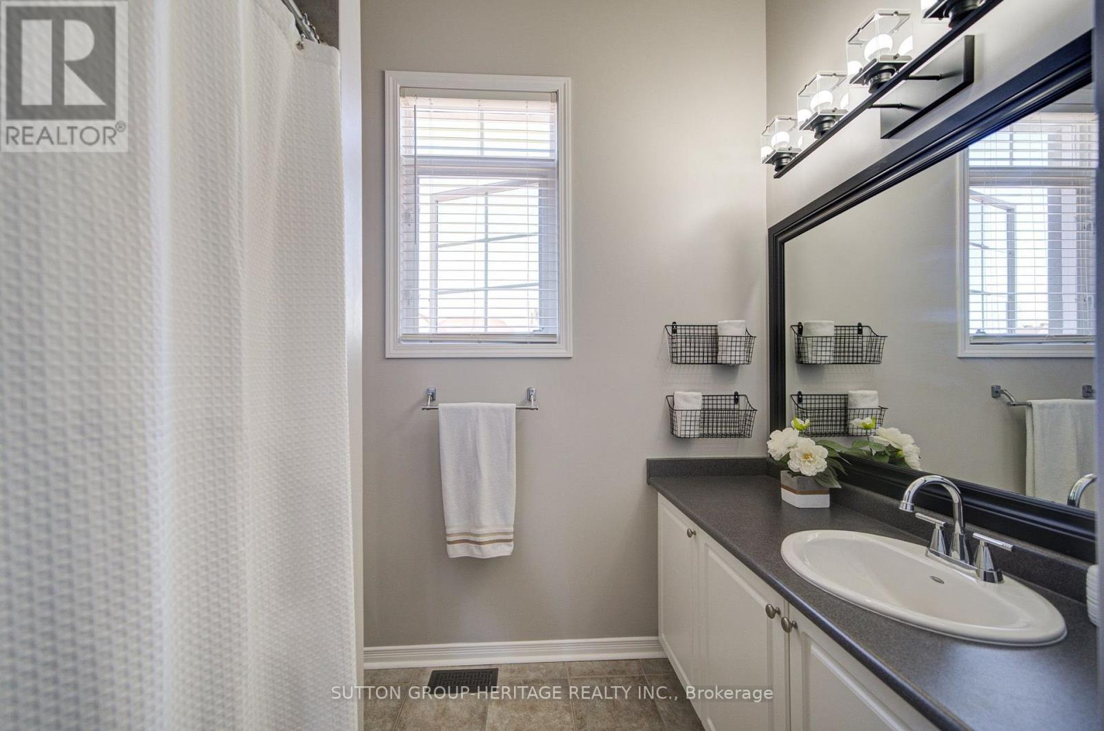 18 Shorten Place, Ajax, Ontario  L1T 0E9 - Photo 27 - E13825636