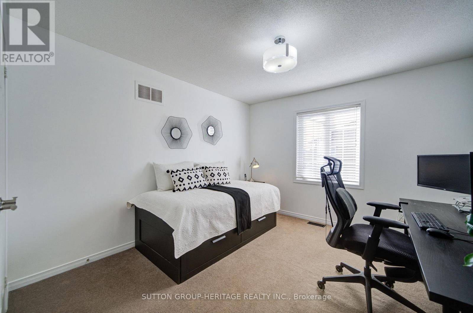18 Shorten Place, Ajax, Ontario  L1T 0E9 - Photo 35 - E13825636