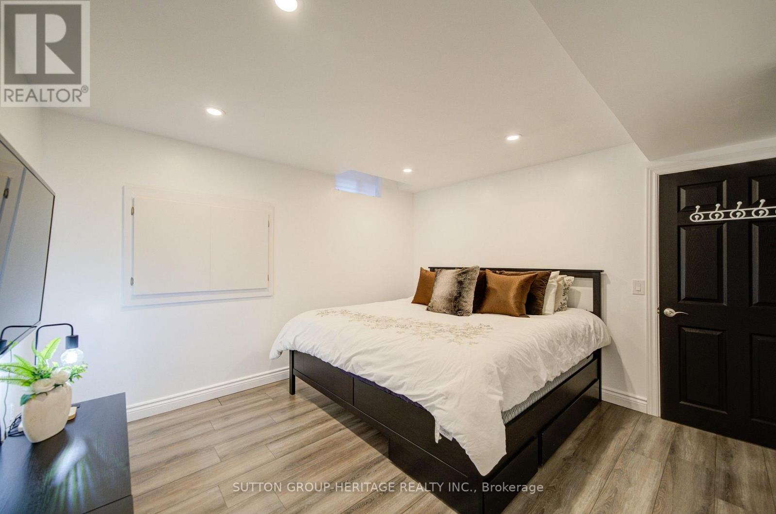 18 Shorten Place, Ajax, Ontario  L1T 0E9 - Photo 47 - E13825636